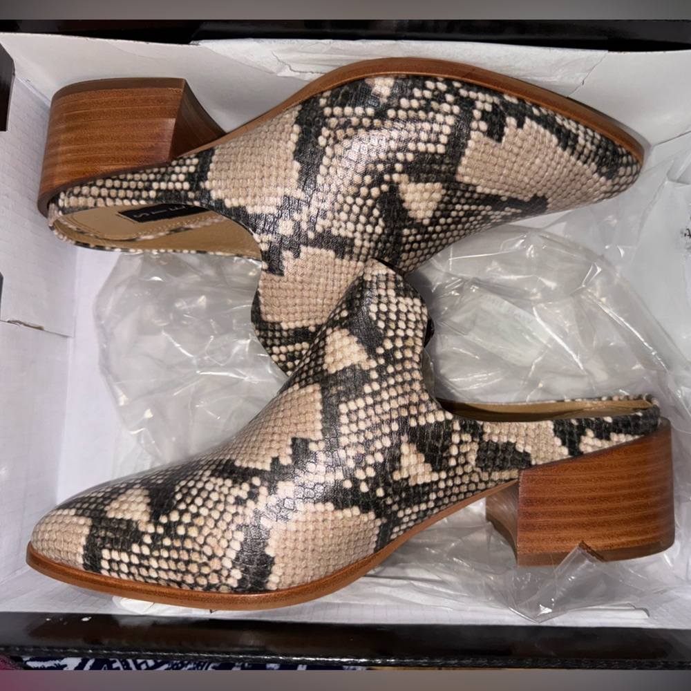 Steve Madden Dakota Nat Snakeskin Pattern Women's Mules